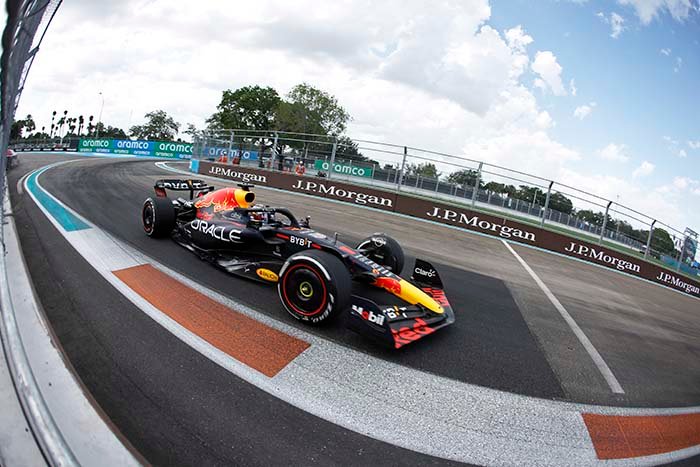 MIAMI, FLORIDA - MAY 08: Max Verstappen of the Netherlands driving the (1) Oracle Red Bull Racing RB18 on track during the F1 Grand Prix of Miami at the Miami International Autodrome on May 08, 2022 in Miami, Florida. (Photo by Chris Graythen/Getty Images)