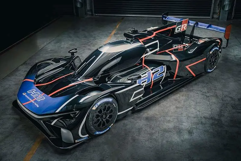 toyota gazoo racing_hypercar_1