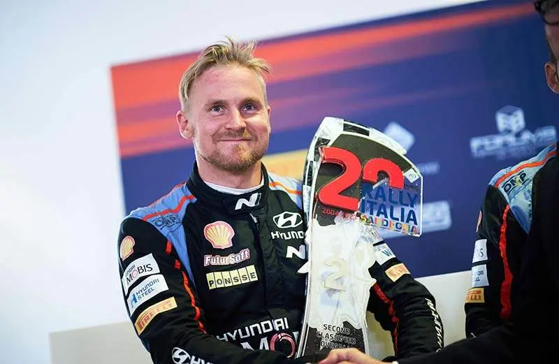 2023 FIA World Rally Championship Round 6,

Rally d'Italia Sardegna 2023, 1-4 June 2023



Esapekka Lappi, Podium during Day 3 of Rally Italia Sardegna 2023    



Photographer: Romain Thuillier

Worldwide copyright: Hyundai Motorsport GmbH