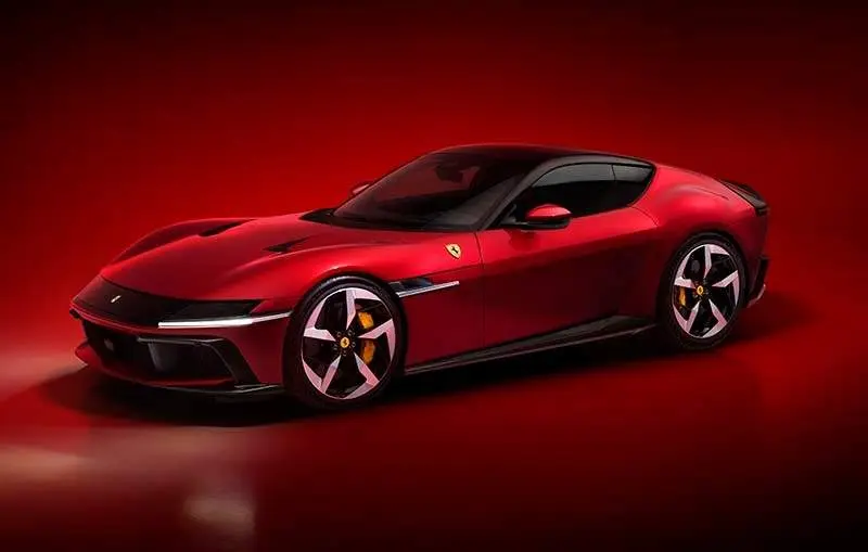 Ferrari_12 cilindros_1