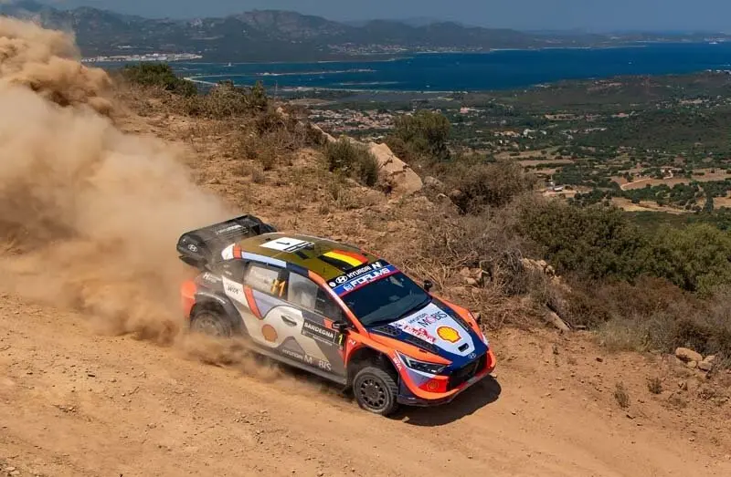 hyundai-previo_1