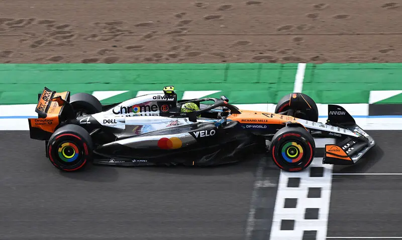 NORTHAMPTON, ENGLAND - JULY 04: Lando Norris of Great Britain driving the (4) McLaren MCL39 Mercedes on track during practice ahead of the F1 Grand Prix of Great Britain at Silverstone Circuit on July 04, 2025 in Northampton, England. (Photo by Sam Bagnall/Sutton Images)