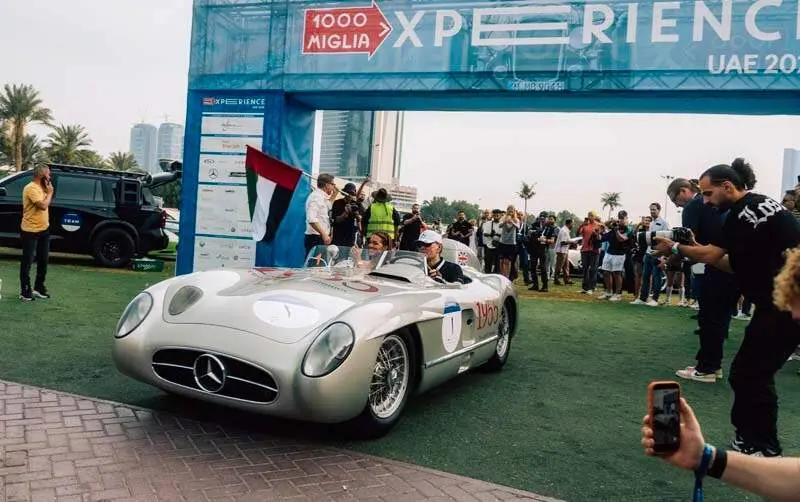 Mercedes-Benz 300 SLR (W 196 S) an der Startlinie der 1000 Miglia Experience UAE 2025. 

Mercedes-Benz 300 SLR (W 196 S) on the starting line of the 1000 Miglia Experience UAE 2025.