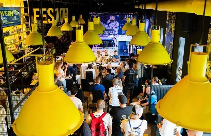 Festival Tavern-1