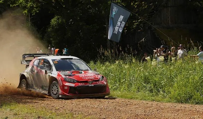 toyota previo estonia