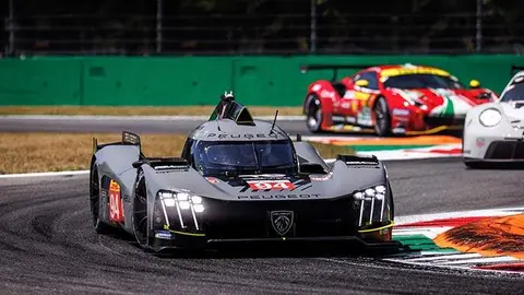 team peugeot_Fuji_WEC_1