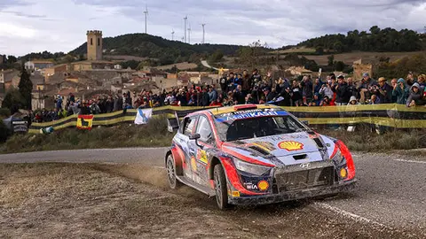 Hyundai_previo_rallye japon_1