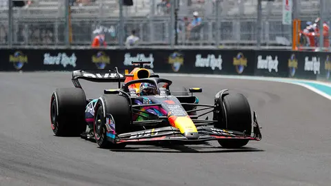 MIAMI INTERNATIONAL AUTODROME, UNITED STATES OF AMERICA - MAY 05: Max Verstappen, Red Bull Racing RB19 during the Miami GP at Miami International Autodrome on Friday May 05, 2023 in Miami, United States of America. (Photo by Jake Grant / LAT Images)