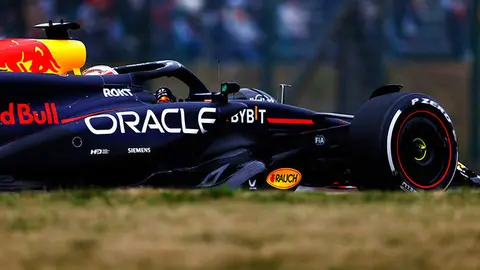 SUZUKA, JAPAN - APRIL 05: Max Verstappen, Red Bull Racing RB20 during the Japanese GP at Suzuka on Friday April 05, 2024 in Suzuka, Japan. (Photo by Zak Mauger / LAT Images)