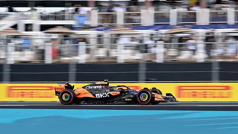 MIAMI INTERNATIONAL AUTODROME, UNITED STATES OF AMERICA - MAY 03: Lando Norris, McLaren MCL38 during the Miami GP at Miami International Autodrome on Friday May 03, 2024 in Miami, United States of America. (Photo by Mark Sutton / LAT Images)