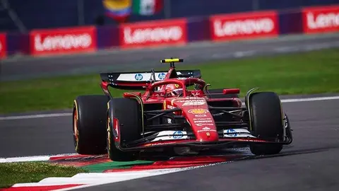 55 SAINZ Carlos (spa), Scuderia Ferrari SF-24, action during the Formula 1 Gran Premio de la Ciudad de Mexico 2024, 20th round of the 2024 Formula One World Championship from October 25 to 27, 2024 on the Autodromo Hermanos Rodriguez, in Mexico City, Mexico - Photo Eric Alonso / DPPI