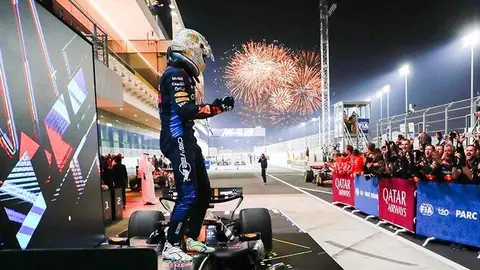 LUSAIL CITY, QATAR - DECEMBER 01: Max Verstappen of Oracle Red Bull Racing and The Netherlands celebrates finishing in first position during the F1 Grand Prix of Qatar at Lusail International Circuit on December 01, 2024 in Lusail City, Qatar. (Photo by Peter Fox/Getty Images) // Getty Images / Red Bull Content Pool // SI202412010304 // Usage for editorial use only //