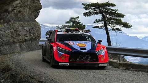 Hyundai_Sierra Morena_1
