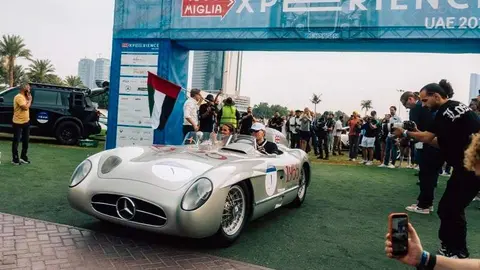 Mercedes-Benz 300 SLR (W 196 S) an der Startlinie der 1000 Miglia Experience UAE 2025. 

Mercedes-Benz 300 SLR (W 196 S) on the starting line of the 1000 Miglia Experience UAE 2025.