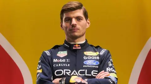 Max Verstappen poses in the 2026 Oracle Red Bull Racing Sparco Race Suit on January 19, 2026 in Detriot, USA // Khalil Musa / Red Bull Content Pool // SI202601200184 // Usage for editorial use only //
