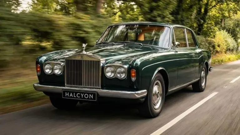 Halcyon presenta la Serie Great Eight, una reinterpretación del Rolls-Royce Corniche