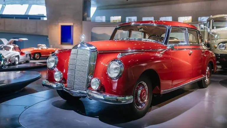 El Mercedes-Benz 300 “Adenauer” en el Museo Mercedes-Benz