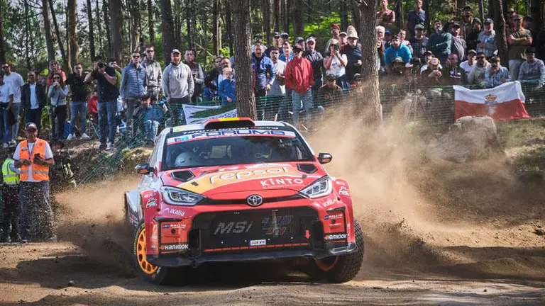 Cachón y Rozada vuelven a la acción sobre tierra para desafiar al Rallye Acrópolis