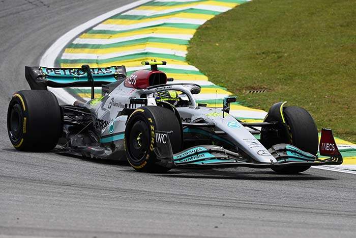 Formel 1 - Mercedes-AMG Petronas Motorsport, Großer Preis von São Paulo 2022. Lewis Hamilton 

Formula One - Mercedes-AMG Petronas Motorsport, 2022 São Paulo GP. Lewis Hamilton 