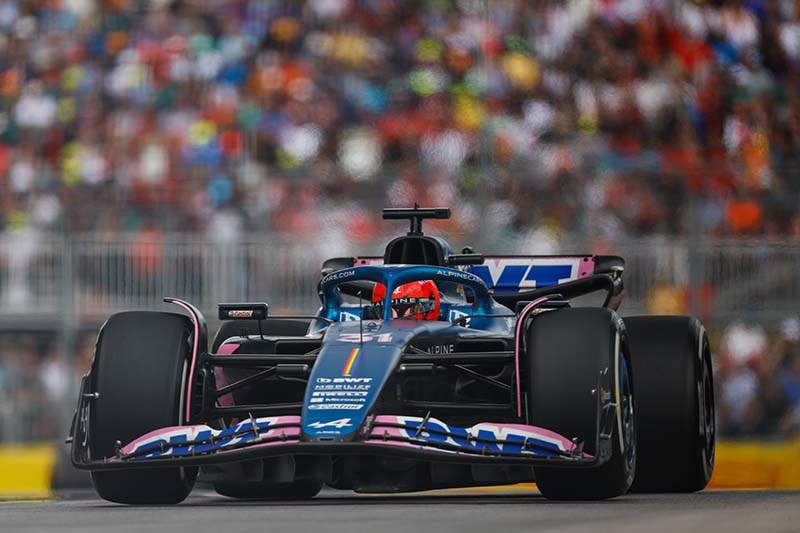 CIRCUIT GILLES-VILLENEUVE, CANADA - JUNE 18: Esteban Ocon, Alpine A523 during the Canadian GP at Circuit Gilles-Villeneuve on Sunday June 18, 2023 in Montreal, Canada. (Photo by Glenn Dunbar / LAT Images)