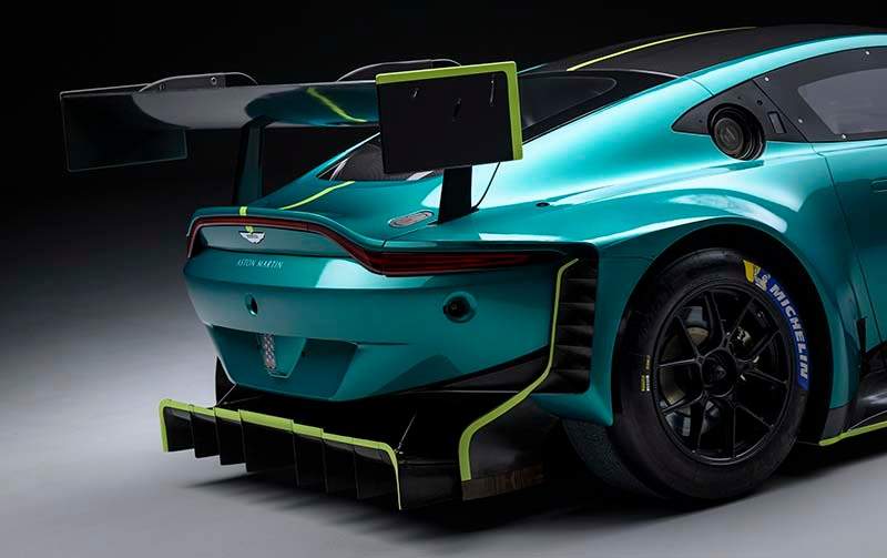 aston martin gt3_2