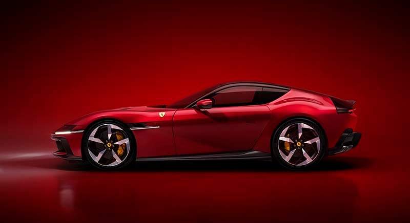 Ferrari_12 cilindros_5