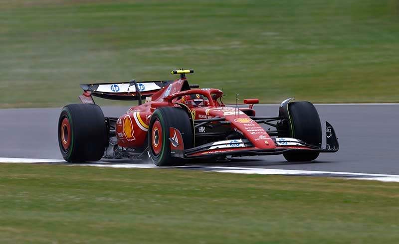 SILVERSTONE CIRCUIT, UNITED KINGDOM - JULY 06: Carlos Sainz, Ferrari SF-24 during the British GP at Silverstone Circuit on Saturday July 06, 2024 in Northamptonshire, United Kingdom. (Photo by Zak Mauger / LAT Images)