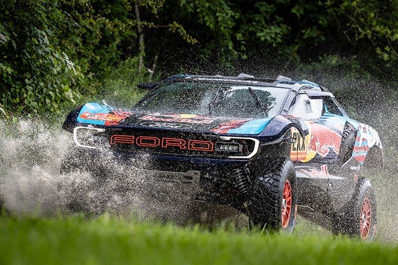 Ford Raptor_Dakar_2