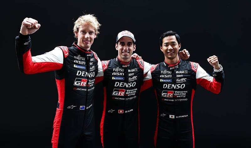 toyota gazoo racing_WEC_pilotos_3