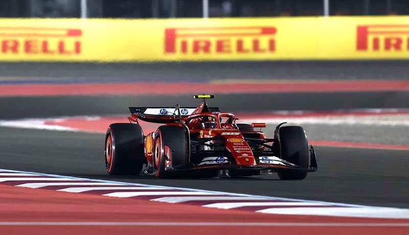 LOSAIL INTERNATIONAL CIRCUIT, QATAR - NOVEMBER 30: Carlos Sainz, Ferrari SF-24 during the Qatar GP at Losail International Circuit on Saturday November 30, 2024 in Losail, Qatar. (Photo by Zak Mauger / LAT Images)