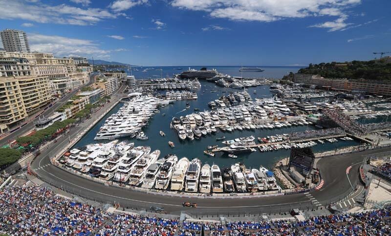 MONTE-CARLO, MONACO - MAY 23: Yuki Tsunoda of Japan driving the (22) Oracle Red Bull Racing RB21 on track during practice ahead of the F1 Grand Prix of Monaco at Circuit de Monaco on May 23, 2025 in Monte-Carlo, Monaco. (Photo by Mark Thompson/Getty Images) // Getty Images / Red Bull Content Pool // SI202505231362 // Usage for editorial use only //