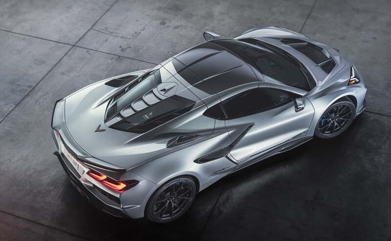 Rear overhead view of Corvette ZR1X in Blade Silver Metallic. Preproduction model shown, actual production model may vary.