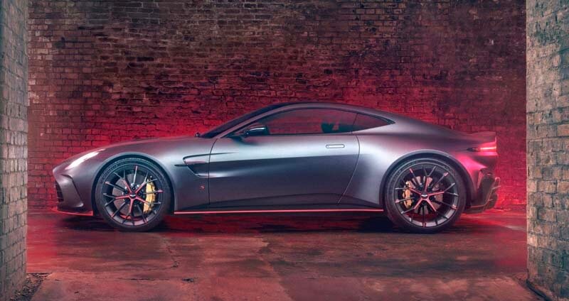 aston martin vantage S_5