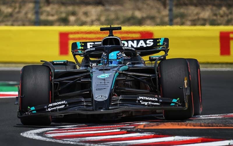 BUDAPEST, HUNGARY - AUGUST 02: George Russell of Great Britain driving the (63) Mercedes AMG Petronas F1 Team W16 on track during final practice ahead of the F1 Grand Prix of Hungary at Hungaroring on August 02, 2025 in Budapest, Hungary. (Photo by Sam Bagnall/Sutton Images)