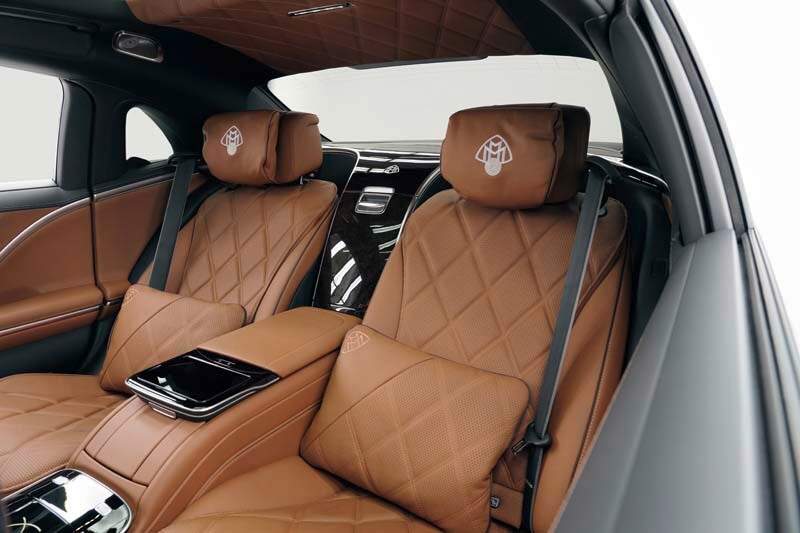 Weltpremiere Mercedes-Maybach V12 Edition 2025 (Mercedes-Maybach S 680, Energieverbrauch kombiniert: 14,2‒13,2 l/100 km | CO₂-Emissionen kombiniert: 323‒300 g/km | CO₂-Klasse: G);Mercedes-Maybach S 680, Energieverbrauch kombiniert: 14,2‒13,2 l/100 km | CO₂-Emissionen kombiniert: 323‒300 g/km | CO₂-Klasse: G*

World premiere Mercedes-Maybach V12 Edition (Mercedes-Maybach S 680, combined energy consumption: 14.2‒13.2 l/100 km | combined CO₂ emissions: 323‒300 g/km | CO₂ class: G);Mercedes-Maybach S 680, combined energy consumption: 14.2‒13.2 l/100 km | combined CO₂ emissions: 323‒300 g/km | CO₂ class: G*