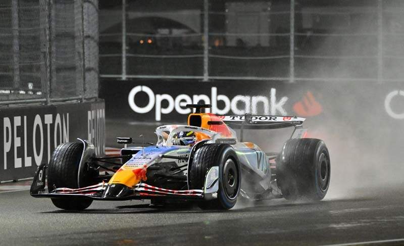 LAS VEGAS, NEVADA - NOVEMBER 21: Isack Hadjar of France driving the (6) Visa Cash App Racing Bulls VCARB 02 on track during qualifying ahead of the F1 Grand Prix of Las Vegas at Las Vegas Strip Circuit on November 21, 2025 in Las Vegas, Nevada. (Photo by Michael Potts/LAT Images) // Getty Images / Red Bull Content Pool // SI202511220160 // Usage for editorial use only //