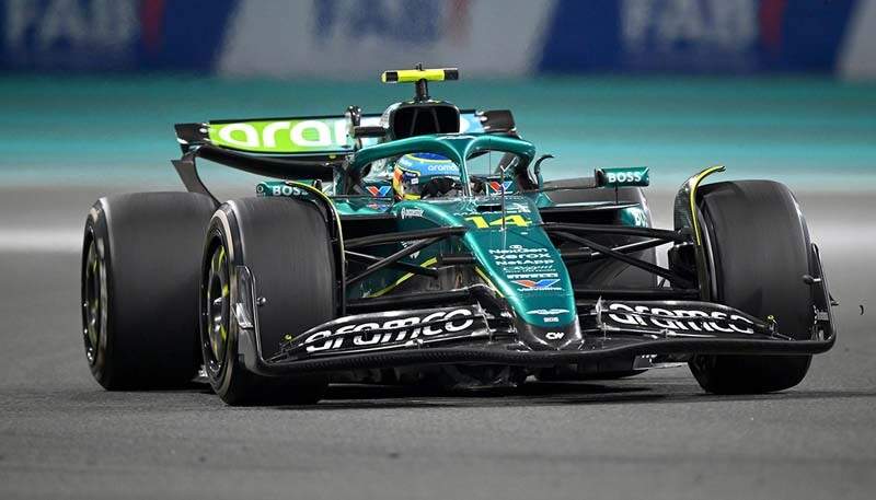 ABU DHABI, UNITED ARAB EMIRATES - DECEMBER 07: Fernando Alonso of Spain driving the (14) Aston Martin F1 Team AMR25 Mercedes on track during the F1 Grand Prix of Abu Dhabi at Yas Marina Circuit on December 07, 2025 in Abu Dhabi, United Arab Emirates. (Photo by Clive Mason/Getty Images)