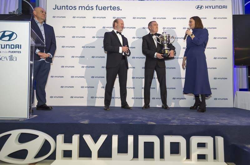 HYUNDAI ASTURDAI_2
