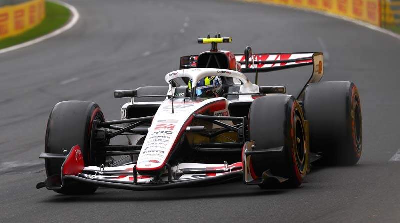 MELBOURNE, AUSTRALIA - MARCH 07: Oliver Bearman of Great Britain driving the (87) Haas F1 VF-26 Ferrari on track during qualifying ahead of the F1 Grand Prix of Australia at Albert Park Grand Prix Circuit on March 07, 2026 in Melbourne, Australia. (Photo by Alastair Staley/LAT Images)