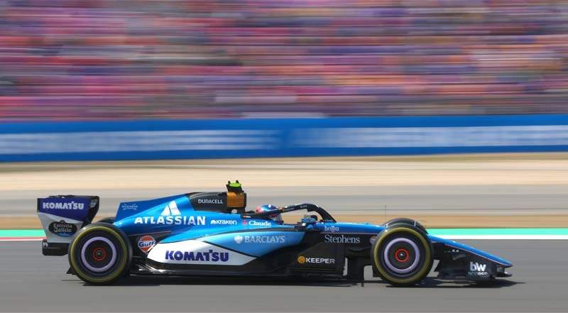 SHANGHAI, CHINA - MARCH 13: Carlos Sainz of Spain driving the (55) Williams FW48 Mercedes on track during practice ahead of the F1 Grand Prix of China at Shanghai International Circuit on March 13, 2026 in Shanghai, China. (Photo by Alastair Staley/LAT Images)
