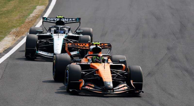 SUZUKA, JAPAN - MARCH 29: Lando Norris of Great Britain driving the (1) McLaren MCL40 Mercedes on track  during the F1 Grand Prix of Japan at Suzuka Circuit on March 29, 2026 in Suzuka, Japan. (Photo by Clive Mason/Getty Images)